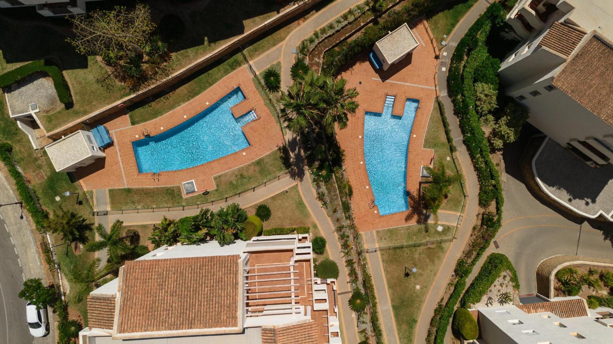 Leilighet Apartment With Pool And Private Terrace With Sea Views In Elviria